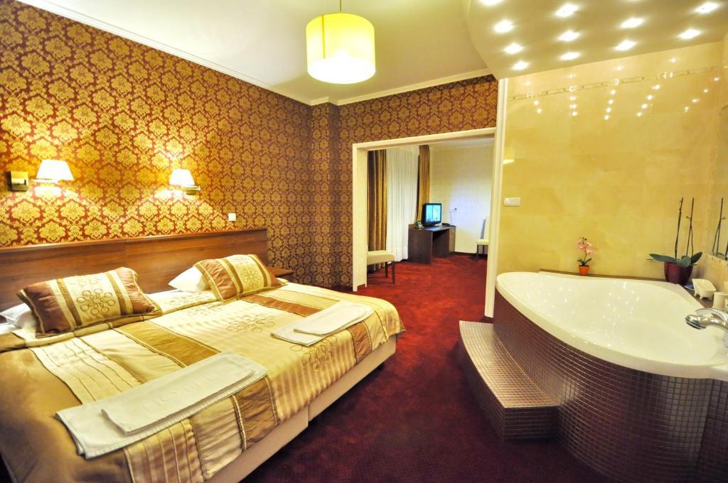 Hotel Chabrowy Dworek Teresin Zimmer foto